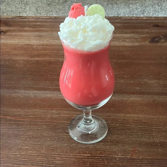 Handmade Strawberry Daiquiri Candle Décor