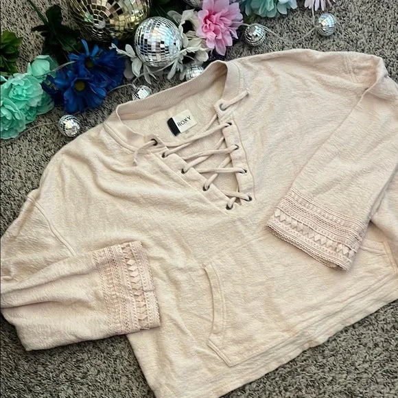Thrifted Roxy Women's Pink Lace-Up Top