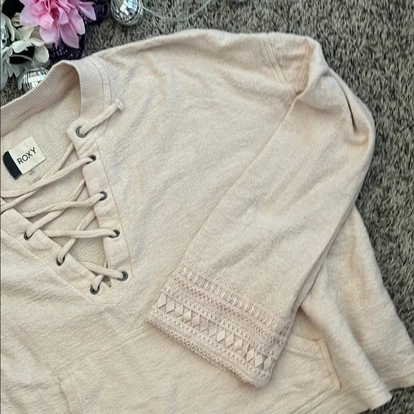 Thrifted Roxy Women's Pink Lace-Up Top