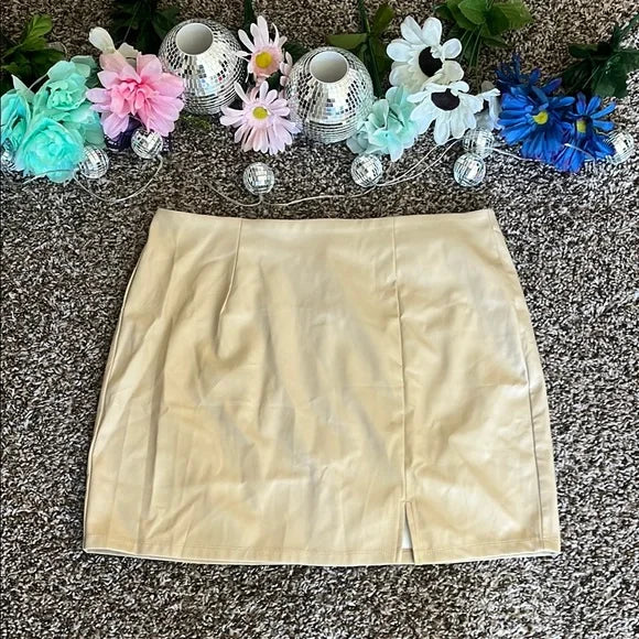 Thrifted Steve Madden Faux Leather Skirt