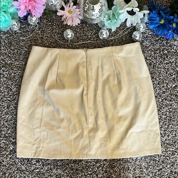 Thrifted Steve Madden Faux Leather Skirt
